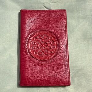 ♥️Brighton Passport Wallet♥️